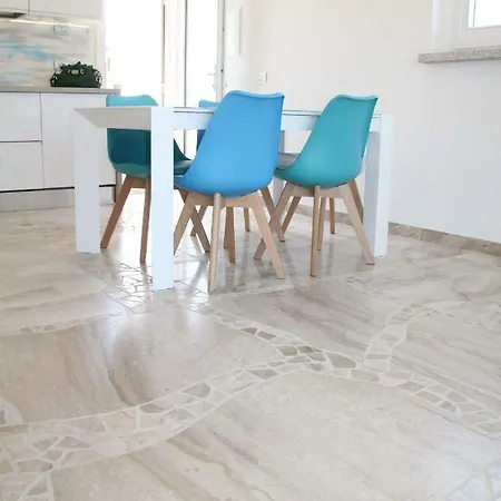 R House Vakantiehuis