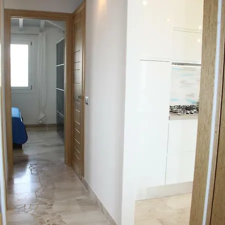 R House *